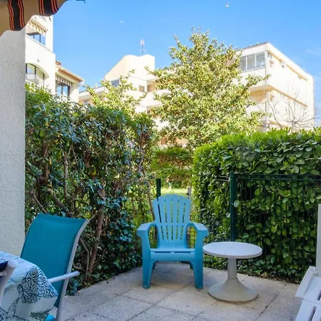 Διαμέρισμα With Terrace And Pool Σαιντ-Μαξίμ