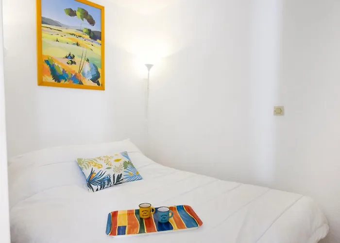 With Terrace And Pool Apartament Sainte-Maxime